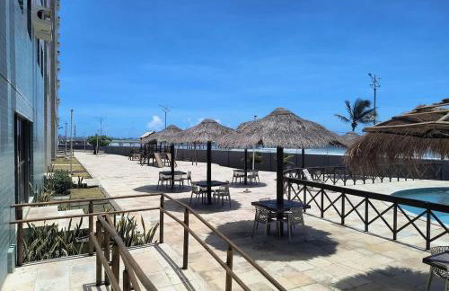 Apartamento com 2 quartos de FRENTE PARA O MAR - Foto 48