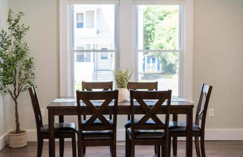 Jefferson & Grounds 3BR Steps from HWS and Hot Tub - Foto 17