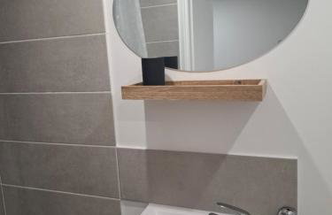 Charmant studio RDC avec terrasse, parking & cuisine équipée - Foto 10