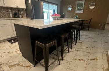 Sleek & Spacious Central Oasis - Foto 19