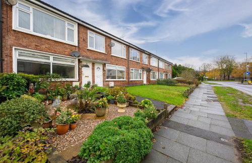 Modern 2BR Near Manchester Sleeps 6 ,Parking , Free WiFi in Middleton Ideal for Work Stays and Relaxation - Foto 16