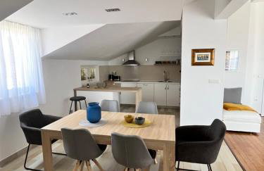 SKY - beautiful rooftop apartment with shared pool - Foto 10