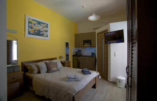 Nicola's Apartments - Photo 35