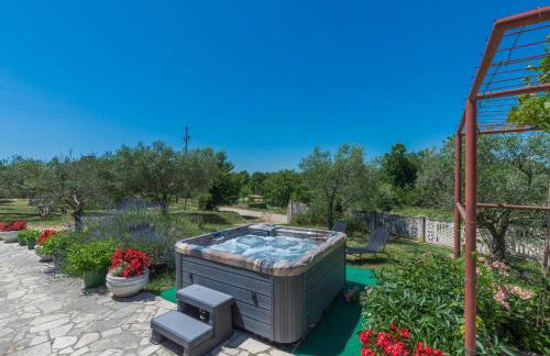 Ferienhaus Zora with Whirlpool - Foto 13