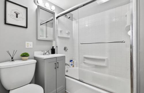 Vintage 2BR apt in Boston with Free Parking - Foto 16