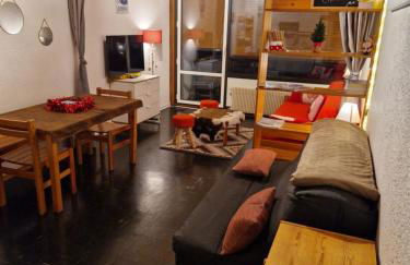 Résidence LES CHAMOIS - aux pieds des pistes de Chamrousse - Foto 14