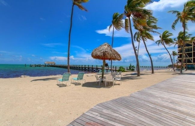 Gorgeous 2 bedroom condo with panoramic views of the Atlantic Ocean. 2 Condo by RedAwning - Photo 50