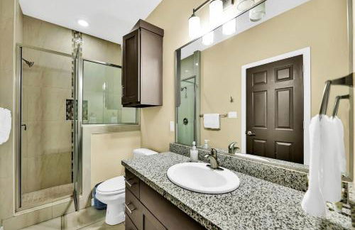 Relax & Enjoy In Our Spacious Townhome Getaway B - Foto 18