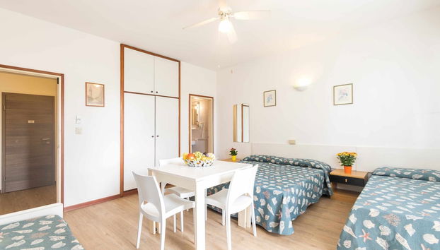 Bright Studio set on the Side of the Darsena - Foto 5, Interior