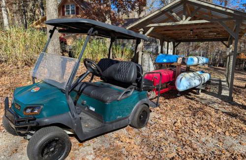 The Lake Place Cabin with Golf Cart and Free Kayaks! - Foto 2