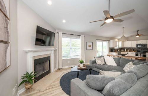 Poolside Paradise Near the Ark - Foto 22