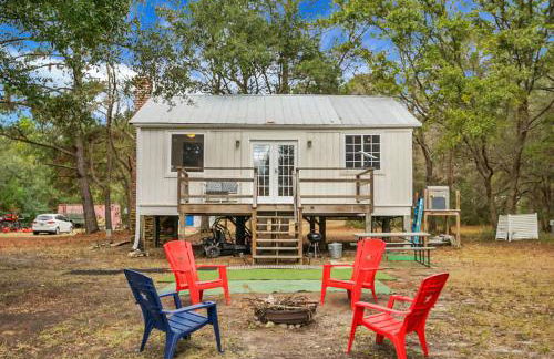 Awendaw Retreat 2 BR Cottage BBQ & Fire Pit - Foto 34