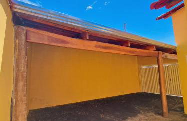 Casa 3 Quartos l 2 banheiros l 2 garagens l centro - Foto 4