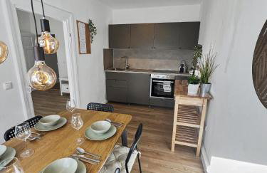 MEGHA Living - 2 Zimmer Appartments mit Küche - Zentral - Foto 32