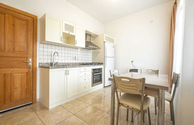 Old Town Deluxe Flats - Photo 15