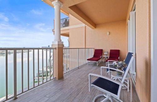 Waterfront Breeze Condo - Photo 29