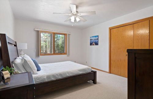 Blue Skies and Cherry Pies by Simple Life Rentals - Foto 9