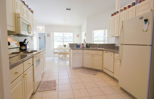 Beautiful & Sunny Pool With Golf View 4 Bedroom Home by RedAwning - Foto 9