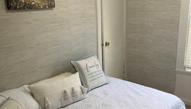 Quiet Two Bedroom in Convenient Location - Foto 4