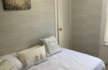 Quiet Two Bedroom in Convenient Location - Foto 4