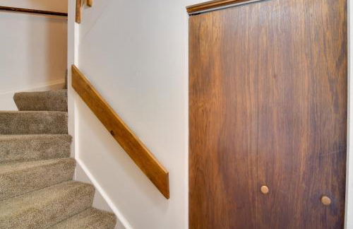 Walk to Ski Shuttle! Ideal Winter Park Base Camp - Foto 10