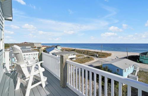 Walkable Topsail Retreat with Hot Tub and Views - Foto 57