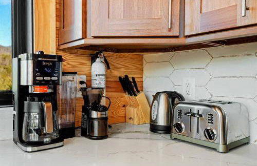 Luxury A Frame 5BR Hot Tub & Mountain Views - Foto 21