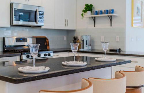 Serene Luxe Residence near Rose Bowl - Photo 26