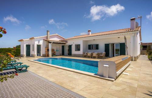 Sunny Ocean Villa with pool near Arrifana beach - Foto 9