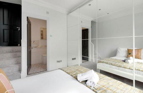 Modern and Bright Highgate Gem - Photo 38