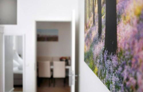 SC 06 by ROCKCHAIR Apartments l SUPERHOST Status l 4 Bedrooms Boxspringbeds 2 Bathrooms Balcony Elevator - Cozy Family & Business Flair welcomes you! - Foto 20