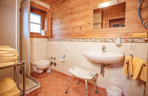 Weingut und Ferienhof Josef Huber - Photo 10