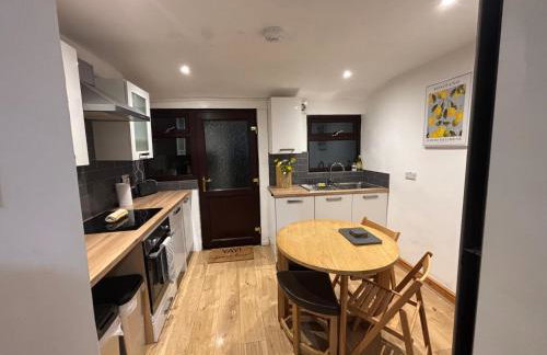 Cheerful 3 Bedroom Townhouse - Foto 3