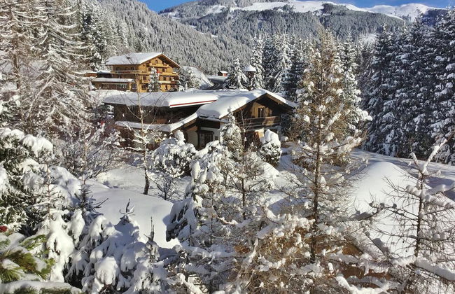 Unique & Exclusively Furnished Chalet near Ski Lift - Foto 39