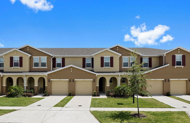 Stunning 4 Bd w Gameroom Close to Disney 5110 - Foto 1