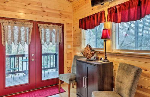 Cozy Heber Springs Cabin with Deck and Dock! - Foto 5