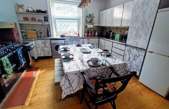 Hebden Bridge - House - Sleeps 8 - Pet Friendly - Foto 12