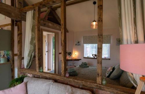 Field View Cottage hottub, dog friendly great view - Photo 9