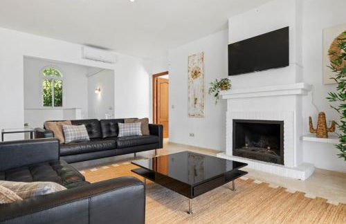 Villa Roco Marbella private pool and sea view - Photo 14