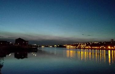 Riverside home. 3 bedroom. Free parking. 10 mins to Newcastle City Centre - Foto 26