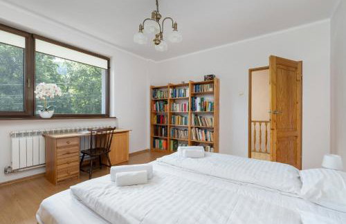 Przytulne Apartamenty w Klimatycznym Domu nad Białką w Otoczeniu Górskich Krajobrazów by Noclegi Renters - Foto 59