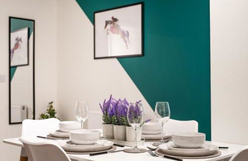 The Jockey Suite-Newmarket High Street-Two Double Bedroom Apartment - Foto 29