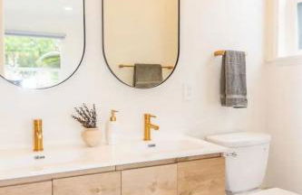 Cheerful 4BD Home in the Heart - Foto 27