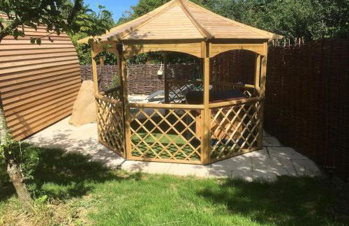 The Orchard Glamping pod - Photo 16