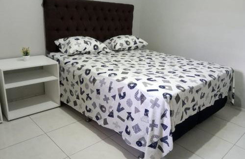 Casa 2 quartos Ar Condicionado 5 hospedes Vila Real proximo ao Shoppimg - Foto 1