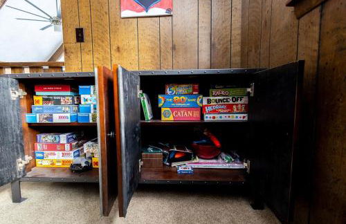 5BR, 9 Beds Sleeps 14 Game Room, Pool Access - Foto 22