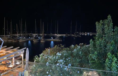 Thea Suite - Photo 13