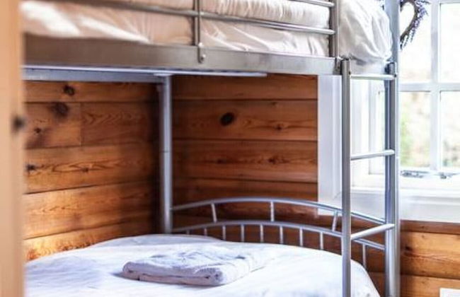 Brenin 3 Bedroom rural wood Lodge - Foto 1