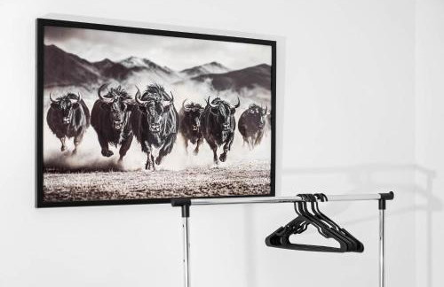 Stylish Five Bedroom House - Parking - Terrace - Fast Wi-Fi 974P - Foto 46