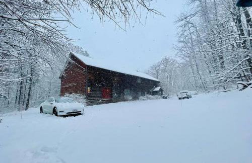 Unique Fully Restored Landmark Barn in Hudson - Foto 43
